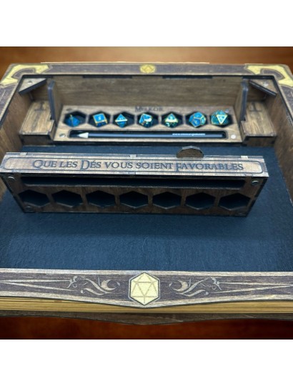 Adventurer’s Grimoire JRTM – Premium RPG Screen & Case